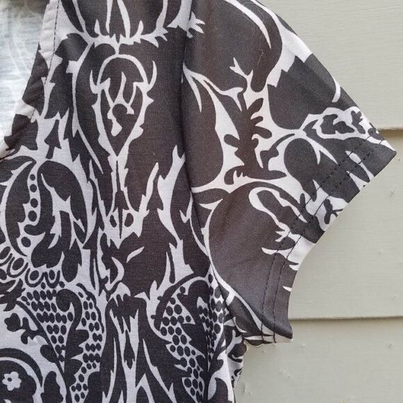 NWT Reborn Gray Black Print Tunic Top size Large - Picture 6 of 11